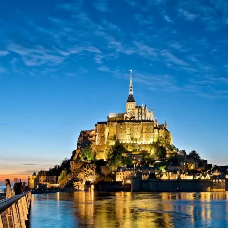mont-saint-michel-de-nuit-m.lerouge.jpeg
